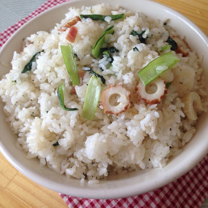 小松菜ちくわベーコンの焼き飯♪